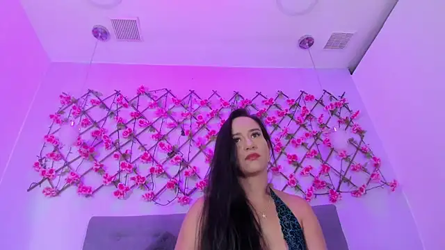 victoria cooper3 online show from 01.24.25