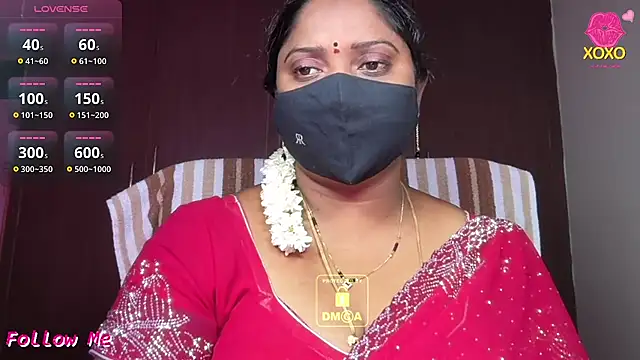 Snapshot of vani-09 chatting on 05.15.26 vani-09 online show from 05.15.26
