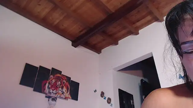 Snapshot of seleneh chatting on 02.13.25 seleneh online show from 02.13.25