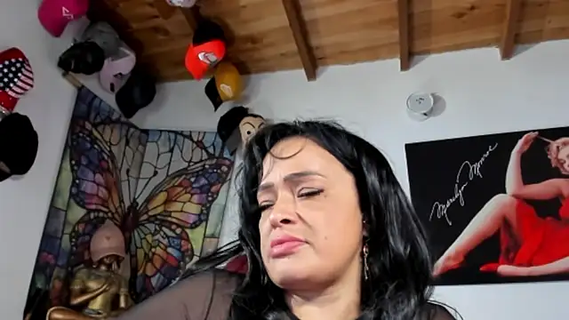 Snapshot of seleneh chatting on 01.08.26 seleneh online show from 01.08.26