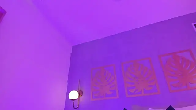 Snapshot of majo_rosse_ chatting on 06.20.26 majo rosse online show from 06.20.26