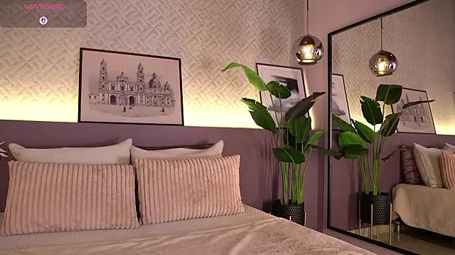 Snapshot of ElleDiane chatting on 01.15.26 ElleDiane online show from 01.15.26