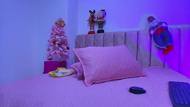 arl chloee online show from 12.20.25