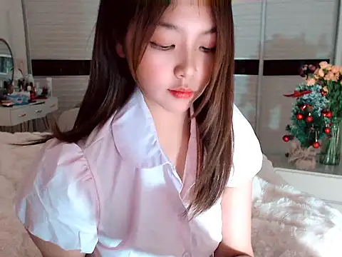 -Lucky Girl online show from 12.23.24