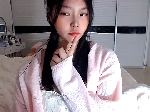 -Lucky Girl online show from 12.27.24