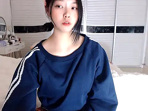 -Lucky Girl online show from 12.27.24