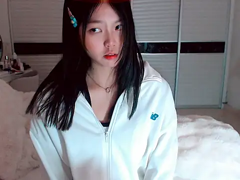 -Lucky Girl online show from 02.10.25