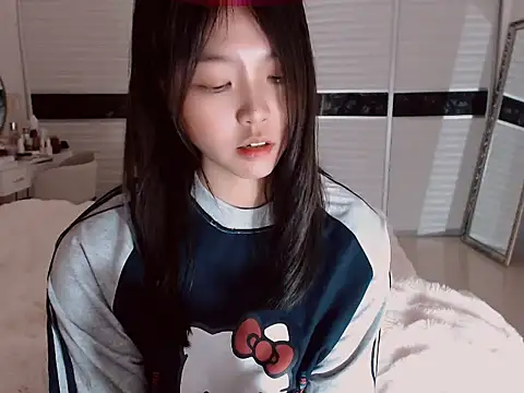 -Lucky Girl online show from 02.12.25