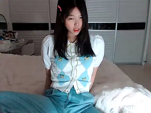 -Lucky Girl online show from 03.11.25