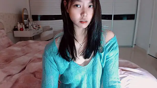 -Lucky Girl online show from 03.22.26