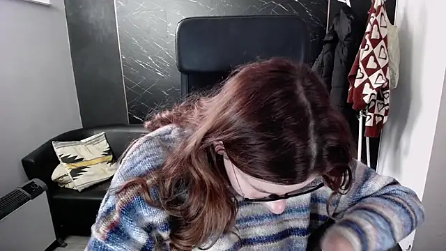 littleviki7 online show from 10.27.25