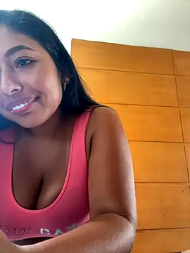 emmyjhonson07 online show from 09.12.25