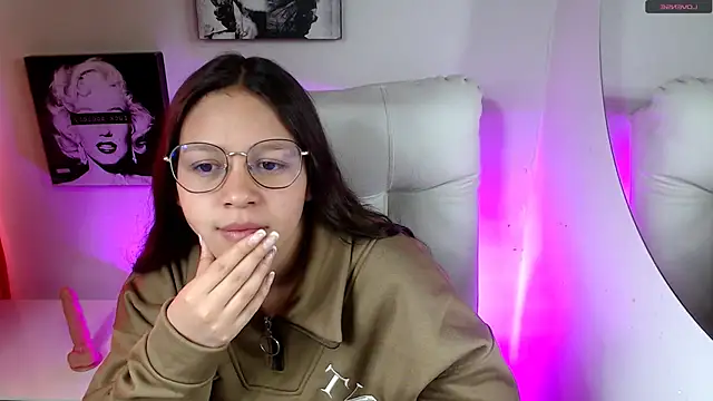 SamanthaRoldaan online show from 02.17.26