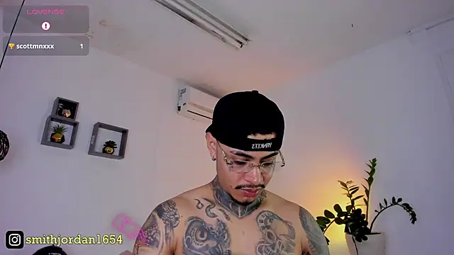 JordanSmiith  online show from 02.27.25