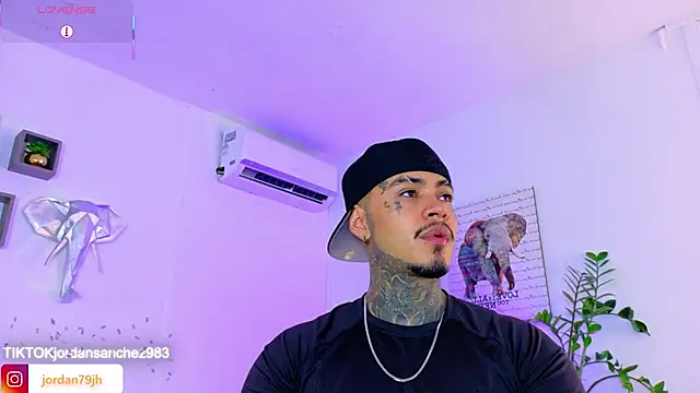JordanSmiith  online show from 04.23.26