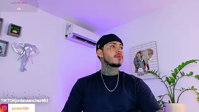 Snapshot of JordanSmiith_ chatting on 06.19.26 JordanSmiith online show from 06.19.26