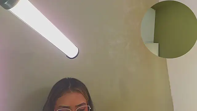 maykka online show from 02.17.25