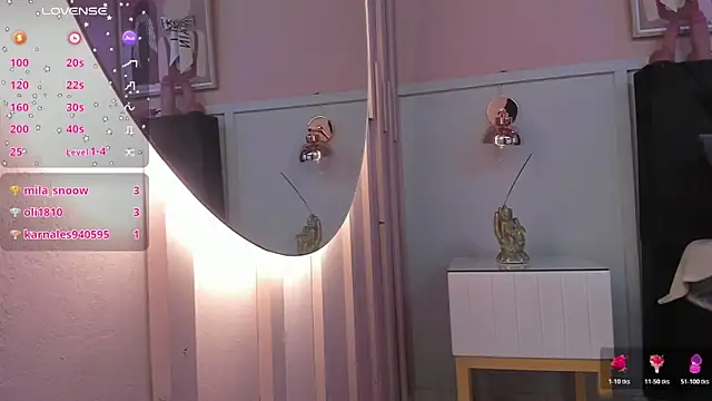 chloe watson  online show from 11.04.25