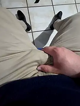 Snapshot of Pnstrokes chatting on 02.13.25 Pnstrokes online show from 02.13.25