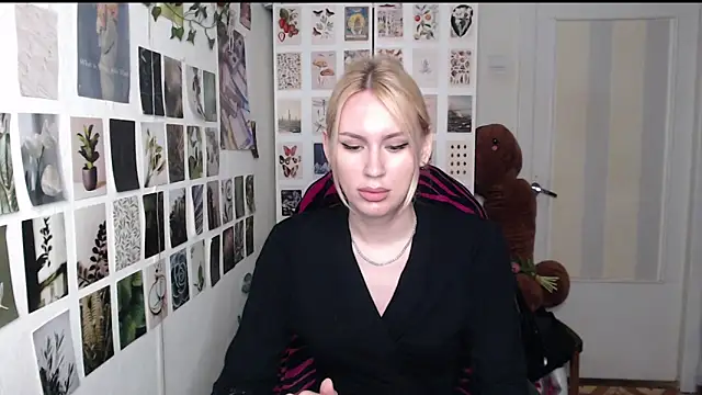 Snapshot of CapriScorpion chatting on 06.19.26 CapriScorpion online show from 06.19.26