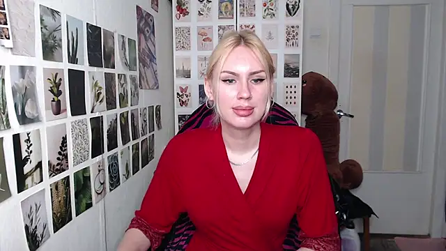 Snapshot of CapriScorpion chatting on 07.18.26 CapriScorpion online show from 07.18.26