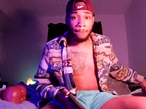 Snapshot of MYHYEM chatting on 12.06.24 MYHYEM online show from 12.06.24