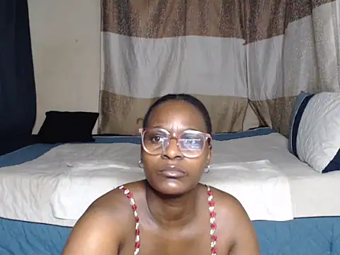 Snapshot of AdelaideT chatting on 07.30.26 AdelaideT online show from 07.30.26