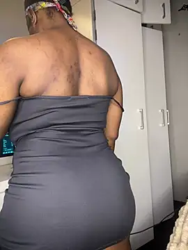 Bustygoddess32 online show from 04.22.26