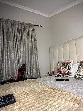 Bustygoddess32 online show from 05.05.26