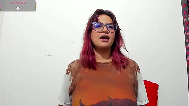 Snapshot of hazel_34 chatting on 02.28.26 hazel 34 online show from 02.28.26