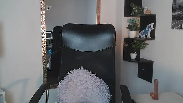 Prety Nany online show from 02.21.25