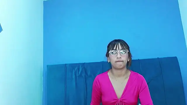 angelicatorrecm101 online show from 12.10.24