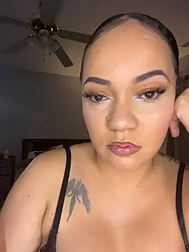 Snapshot of DestineeJayde chatting on 10.23.25 DestineeJayde online show from 10.23.25