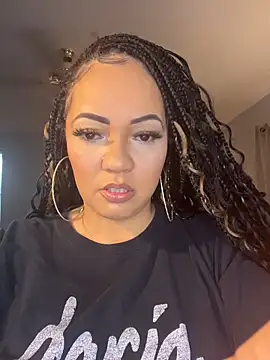 Snapshot of DestineeJayde chatting on 11.15.25 DestineeJayde online show from 11.15.25