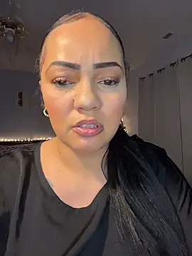 Snapshot of DestineeJayde chatting on 12.20.25 DestineeJayde online show from 12.20.25