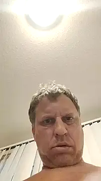 Snapshot of fukurbutt chatting on 10.11.25 fukurbutt online show from 10.11.25