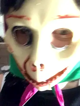 Snapshot of BigAssKi chatting on 02.04.25 BigAssKi online show from 02.04.25