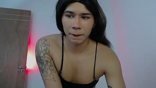 Snapshot of Moon_Foxxy chatting on 07.19.26 Moon Foxxy online show from 07.19.26