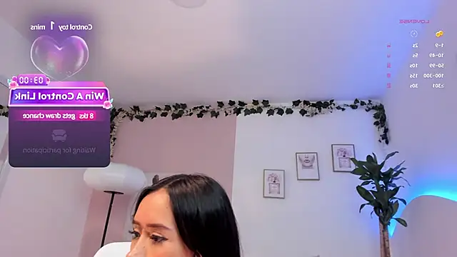 Snapshot of Kim_ev chatting on 12.15.24 Kim ev online show from 12.15.24