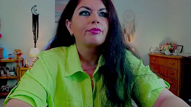 Snapshot of EllenGrace chatting on 07.21.26 EllenGrace online show from 07.21.26