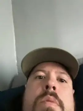 Snapshot of husband4555 chatting on 03.17.26 husband4555 online show from 03.17.26