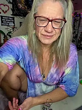 Snapshot of TrenaAnne chatting on 02.24.25 TrenaAnne online show from 02.24.25