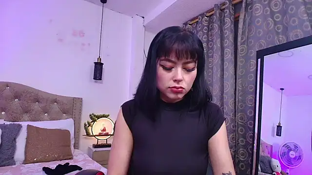 Snapshot of AnnieNasty chatting on 03.12.25 AnnieNasty online show from 03.12.25