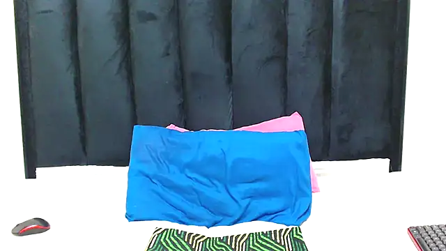 EBONY WILD ASS online show from 05.08.26