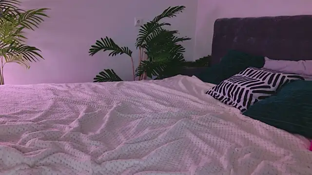 Beatrica Klein online show from 06.03.26