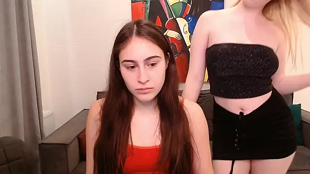 Snapshot of AliceKolltt chatting on 02.04.25 AliceKolltt online show from 02.04.25