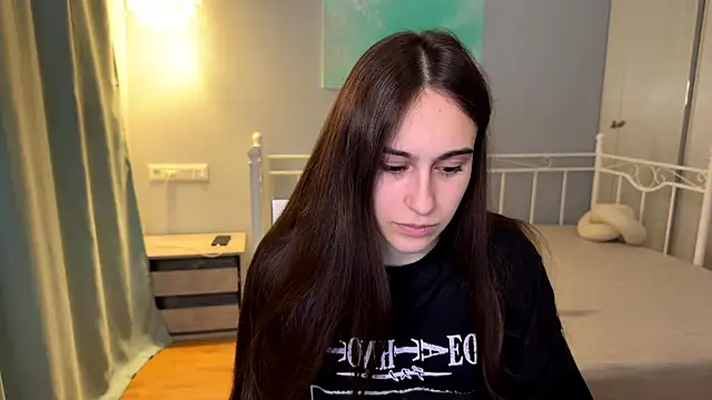 AliceKolltt online show from 07.08.26
