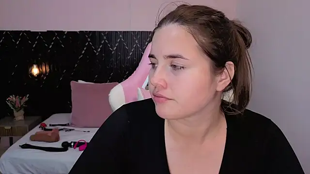 Snapshot of Aabby_lee chatting on 05.23.26 Aabby lee online show from 05.23.26