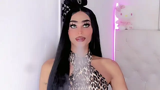 Snapshot of amal_baddell chatting on 03.07.26 amal baddell online show from 03.07.26