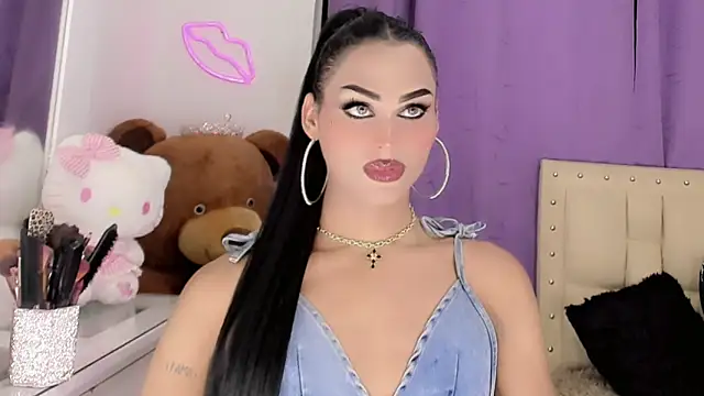 Snapshot of amal_baddell chatting on 05.17.26 amal baddell online show from 05.17.26